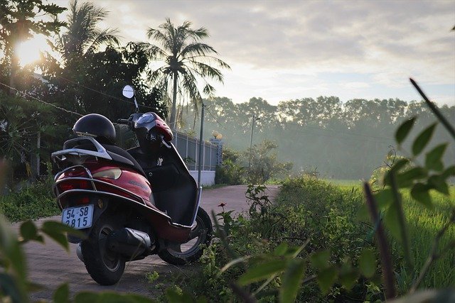 découvrez les erreurs à éviter lors de la simulation d'assurance moto à la réunion pour trouver la meilleure offre.