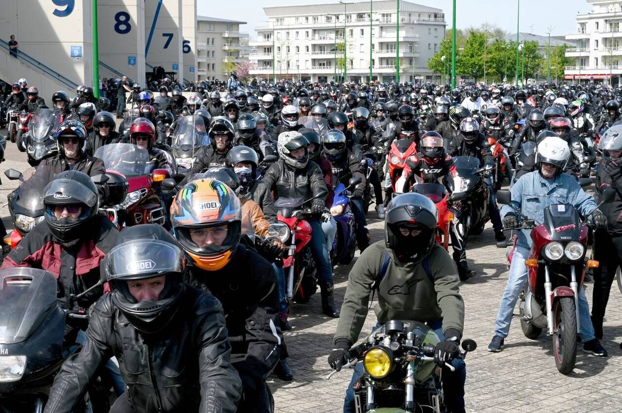 rejoignez-nous pour une grande manifestation motard où passion et camaraderie se rencontrent. participez à cet événement unique, profitez de spectacles de motos, d'animations, et partagez votre amour de la route avec d'autres passionnés. ne manquez pas cette occasion de célébrer la culture motarde dans une ambiance festive et conviviale !