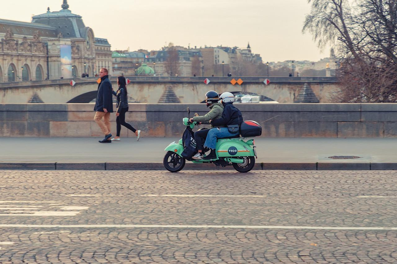 obtenez rapidement et facilement un devis sur mesure pour votre assurance moto. comparez les meilleures offres et protégez votre deux-roues avec une couverture adaptée à vos besoins.