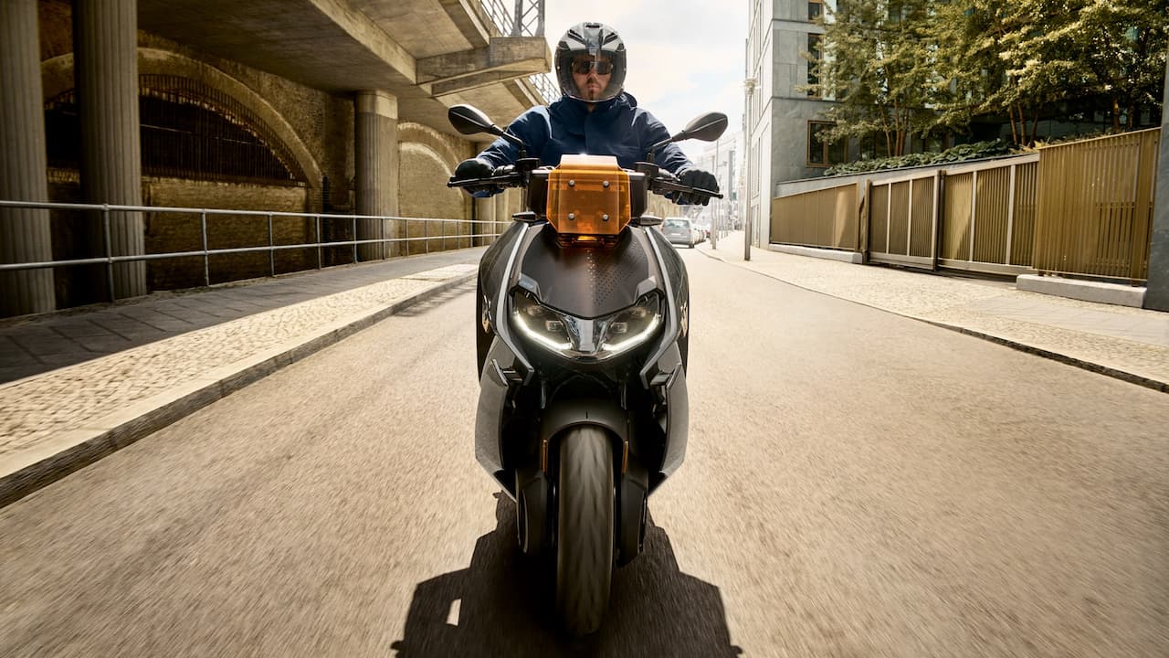 découvrez notre guide complet sur l'assurance bmw motorrad, spécialement conçu pour les passionnés de motos. protégez votre bmw avec des options adaptées à vos besoins, des conseils sur les meilleures polices d'assurance, et des astuces pour réduire vos primes. roulez en toute sérénité avec une couverture optimale.