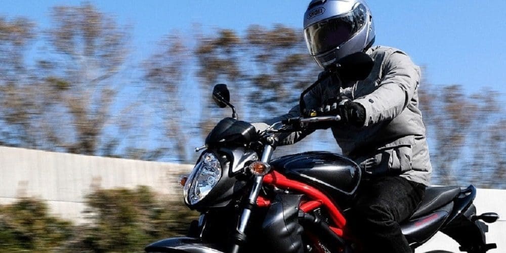 découvrez les meilleures offres d'assurance moto d'avril, avec des garanties adaptées à vos besoins et des tarifs compétitifs. protégez votre véhicule tout en maîtrisant votre budget avec des solutions personnalisées.