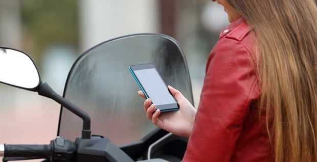 découvrez notre simulateur d'assurance scooter pour comparer les meilleures offres du marché en quelques clics. obtenez une estimation personnalisée et trouvez la couverture idéale pour rouler en toute sérénité.