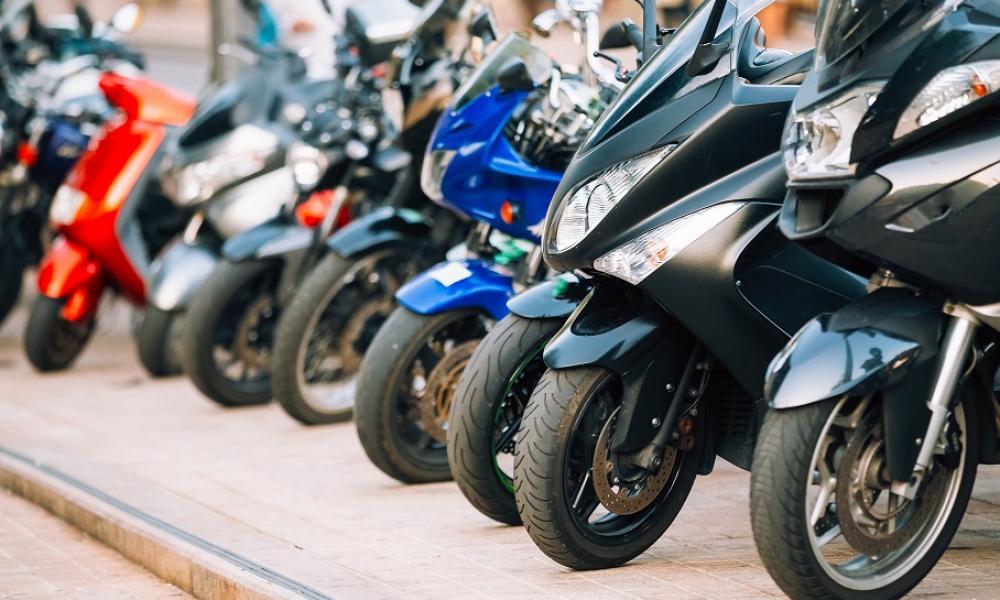 découvrez les nombreux avantages d'une mutuelle spécialement conçue pour les motards à nice. protégez-vous efficacement grâce à des garanties sur-mesure et bénéficiez d'un accompagnement adapté à vos besoins spécifiques.